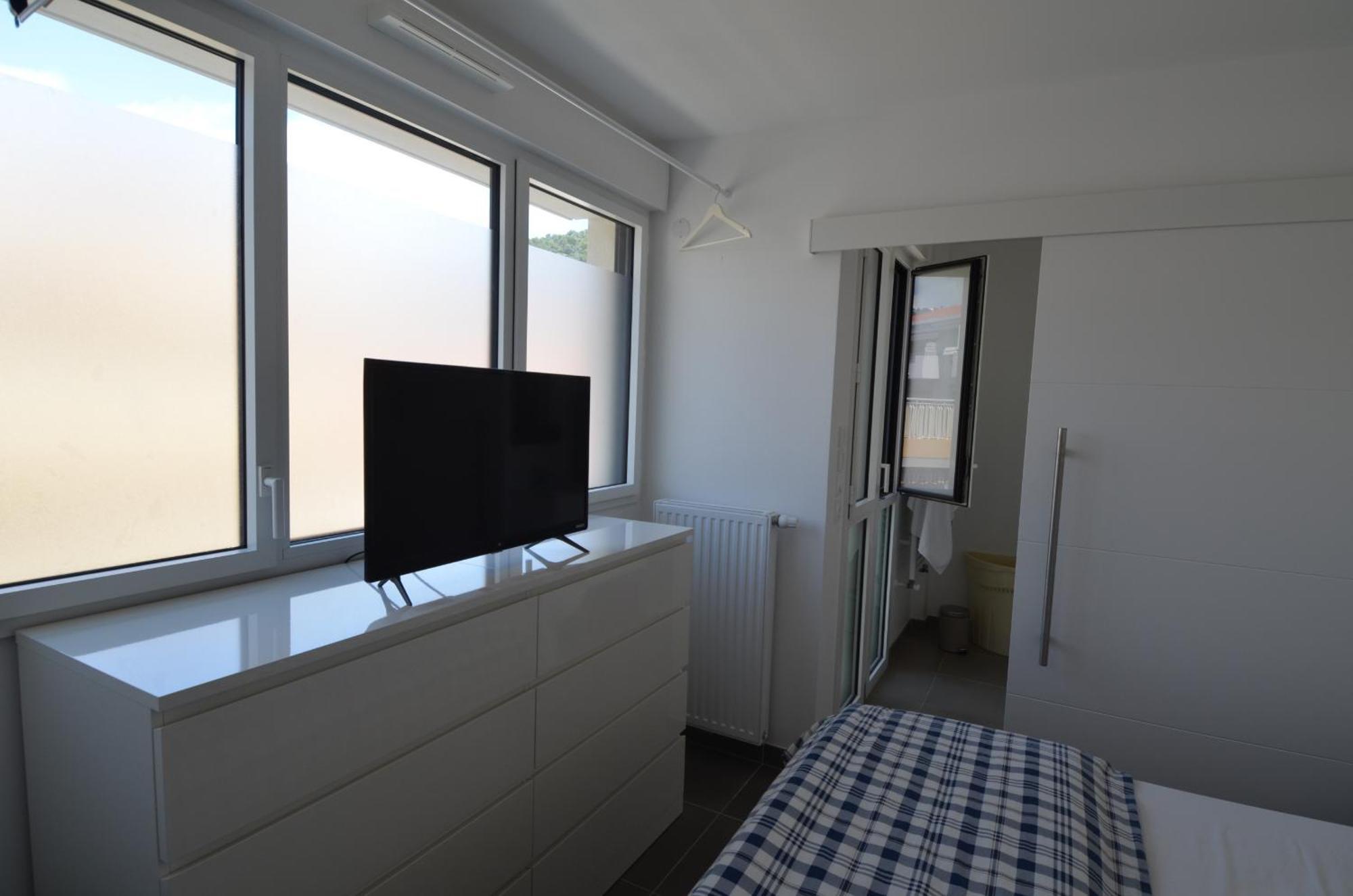 Villa Smolett - Appartement Cosy Au Coeur Du Quartier Du Port ニース エクステリア 写真